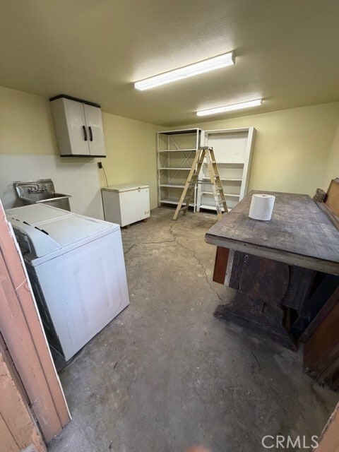 Building Photo - 5243 Acacia St