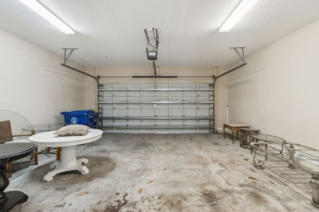 Building Photo - Cape Sound Condo