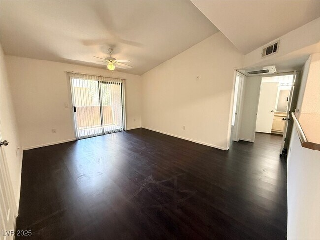 Building Photo - 555 E Silverado Ranch Blvd