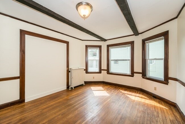 Building Photo - 50-52-52 Hobson St