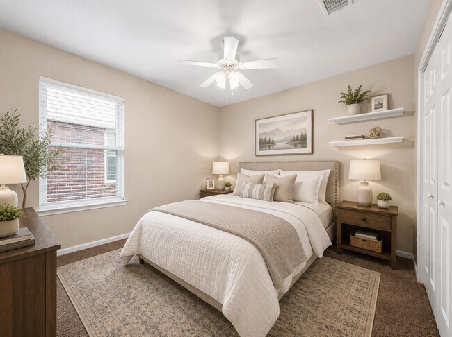 Building Photo - 6114 Menor Crest Dr