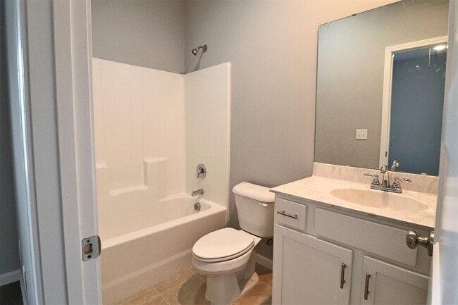 Building Photo - 130 Summerlin Ln
