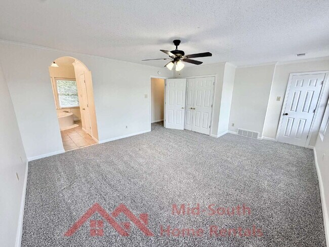 Building Photo - 8971 Meaghan Dr