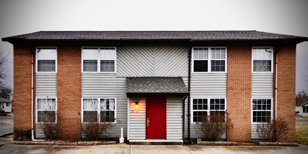 Building Photo - 2112 Melanie Ln