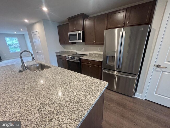 Building Photo - 4347 Southerby Dr