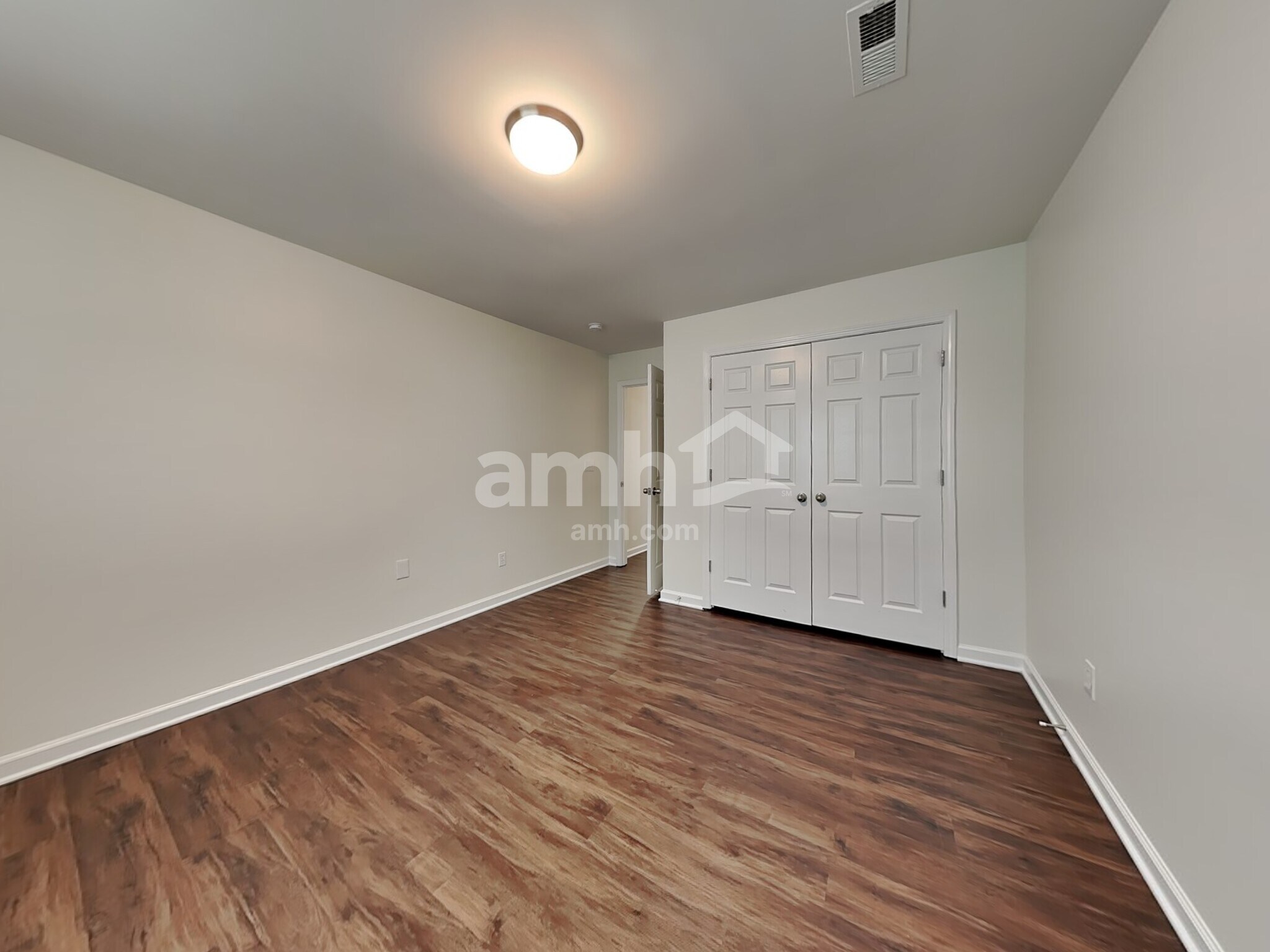 Building Photo - 4205 Lindsey Ln