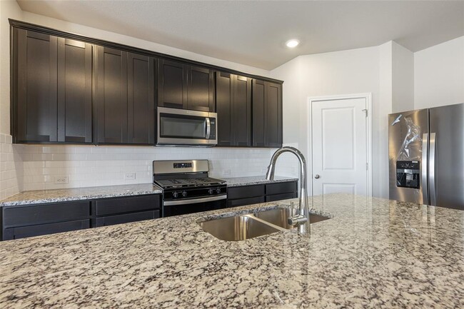 Building Photo - 112 Short Toed Swoop