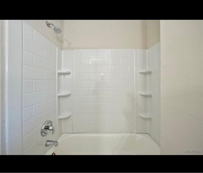 Building Photo - 275 Genesee St