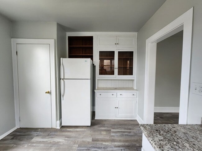 Building Photo - Lovely Home in Kennedy Heights