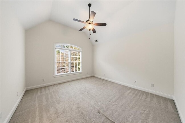 Building Photo - 125 River N Cir