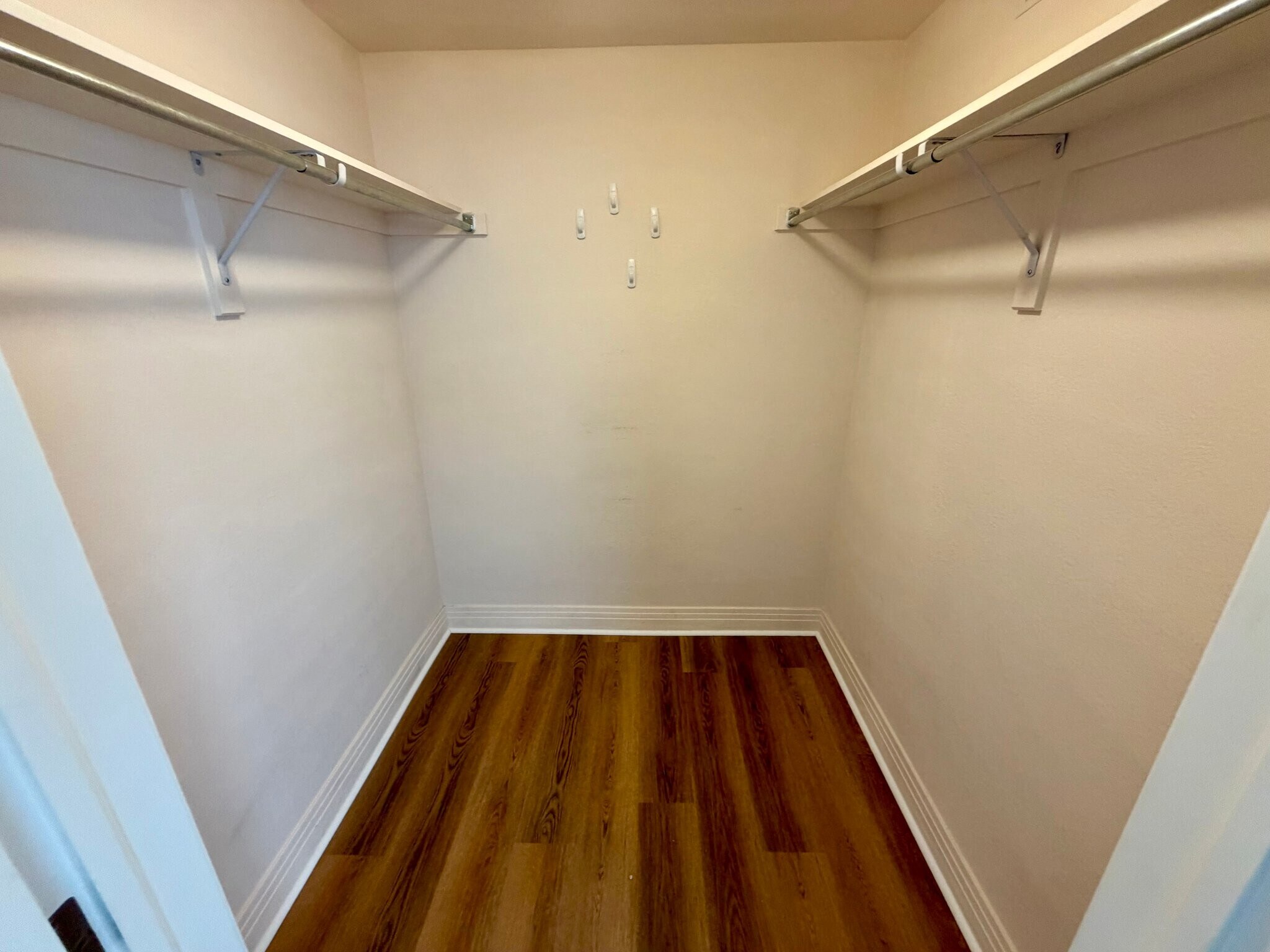 Building Photo - 9039 E Panorama Cir