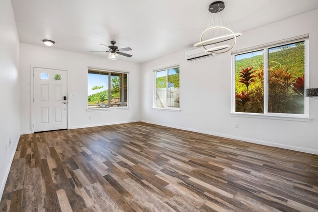 Building Photo - Beautiful Designed Spacious 3 bed/2.5 Bath Home at Kehalani with Ocean Views!