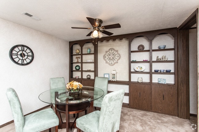 1BR, 1BA - 576 SF - Thornapple Apartments