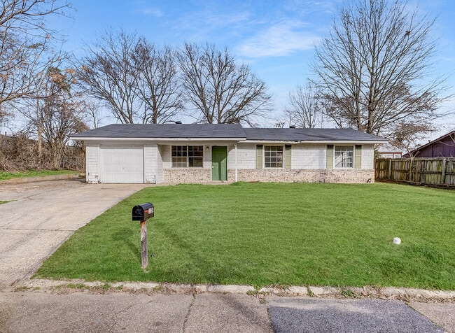 Building Photo - 1124 Wheeler St