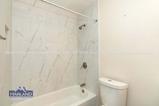 Building Photo - 3670 Arey Dr