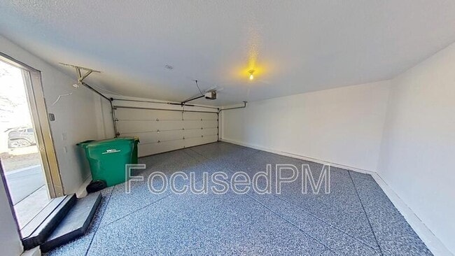 Building Photo - 11409 Jay St