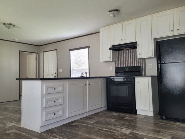 Building Photo - 2109 Eagle Dr