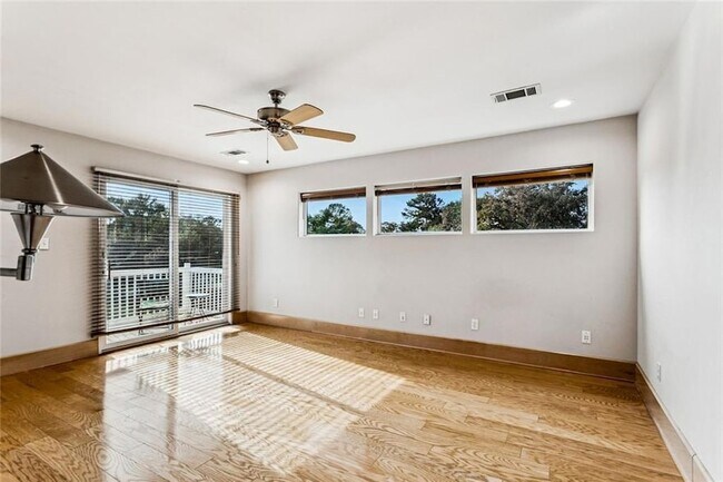 Building Photo - 1129 N Lee Rd