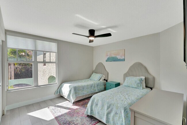 Building Photo - 1805 Mainsail Cir