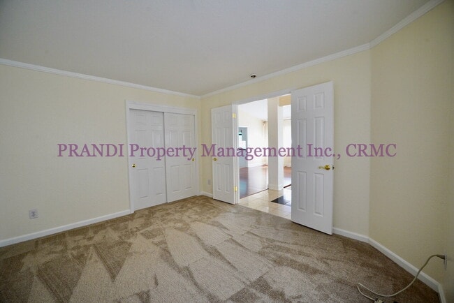 Building Photo - Modern Ranch Style Home on Corner Lot with...