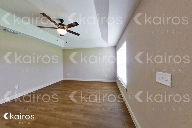 Building Photo - 14310 SW 28th Ave
