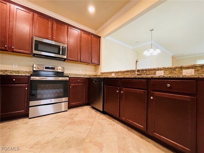 Building Photo - 8885 Via Isola Court