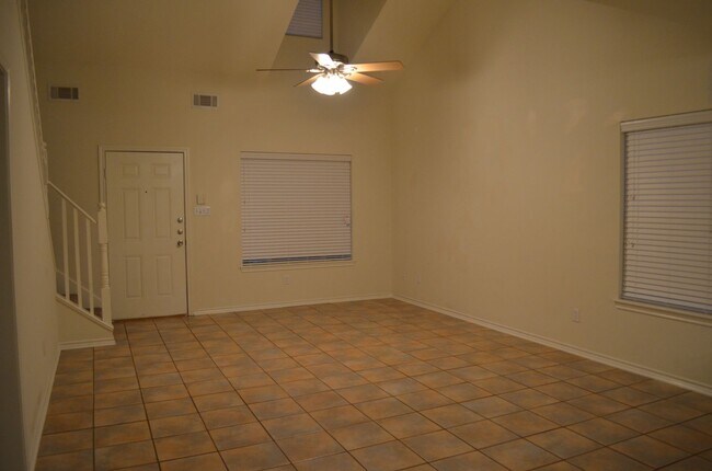 Building Photo - Available August 2026! 4 Bed/4 Bath Less t...