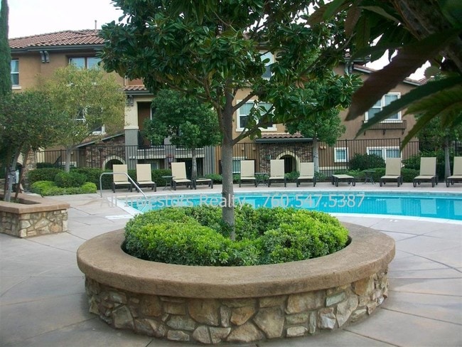 Building Photo - 134 Via Sovana