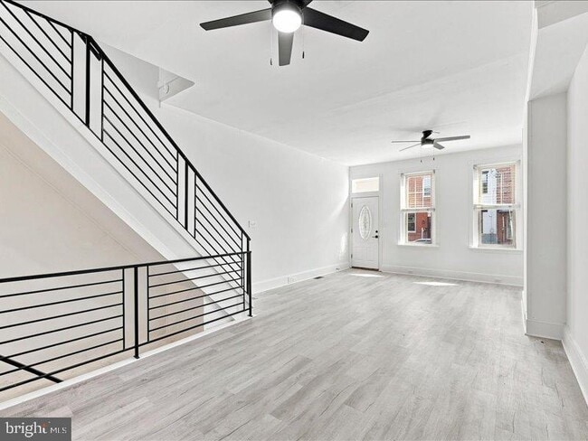 Building Photo - 2428 E Huntingdon St