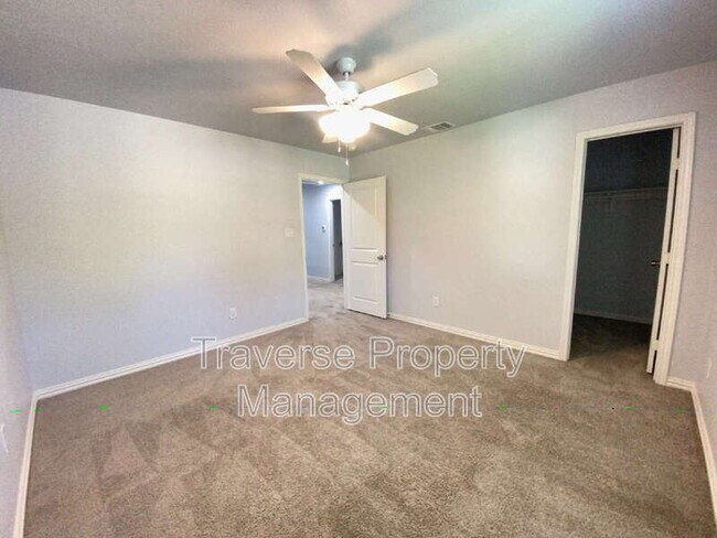 Building Photo - 5408 Fernander Dr