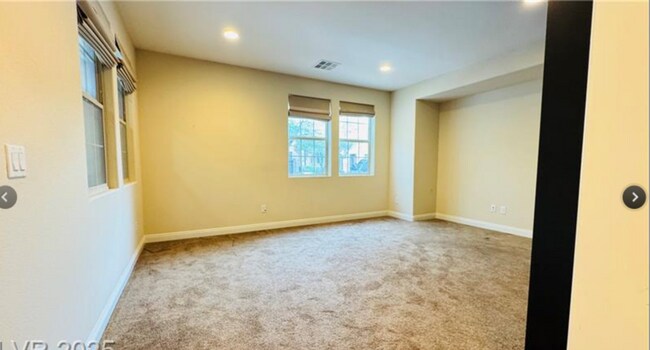 Building Photo - 2569 Prairie Pine