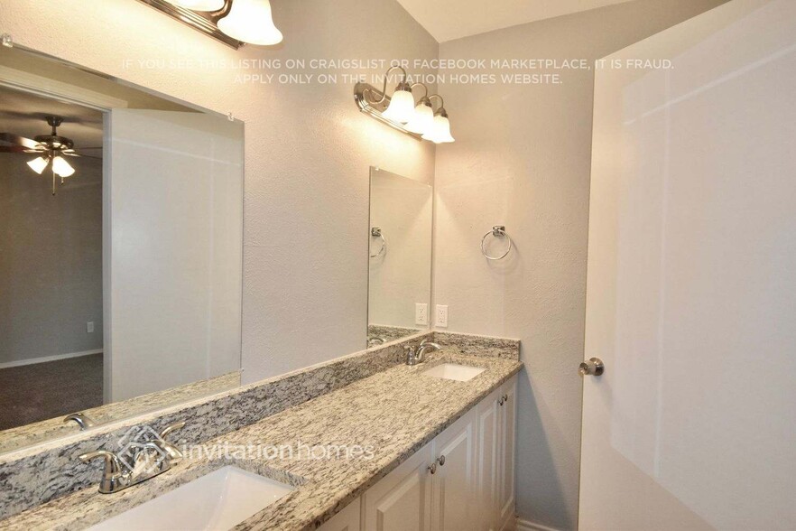 Building Photo - 4732 Scots Briar Ln