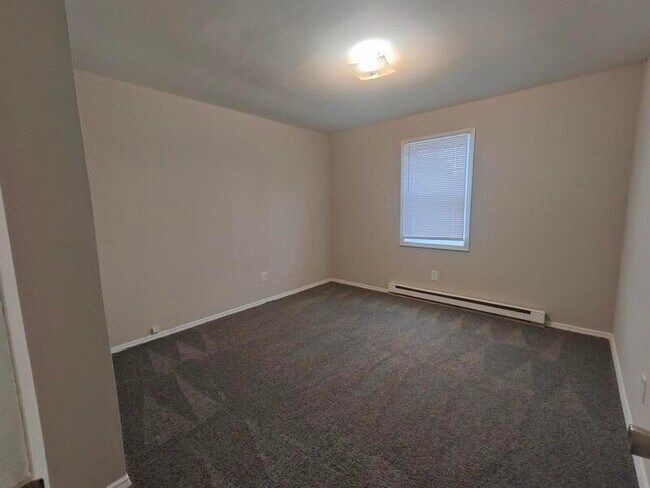 Building Photo - 4453 Layola Ave