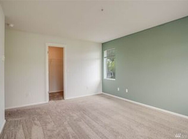 Building Photo - 4050 S 212th Ct