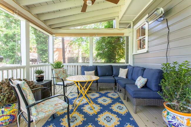 Building Photo - Gorgeous 3bd/2.5ba Two-Story Home Near Downtown Durham, Incredible Location!