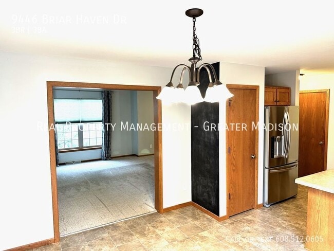 Building Photo - 9446 Briar Haven Dr