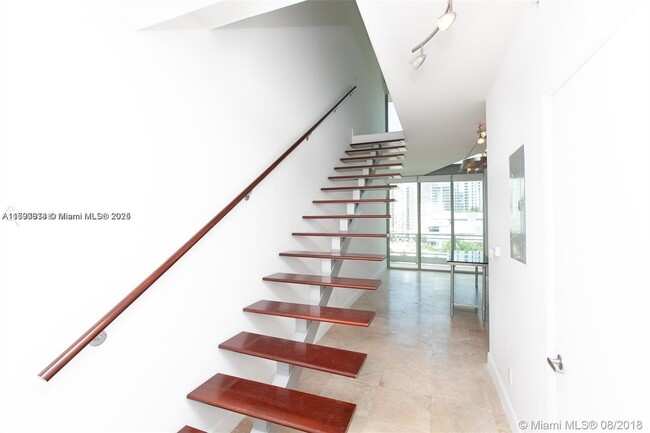 Building Photo - 690 SW 1st Ct