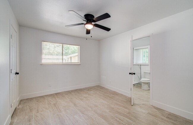 Building Photo - 494 Brandon Rd