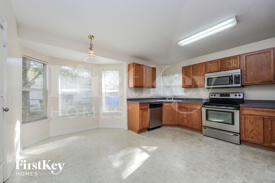 Building Photo - 424 Dove Dr