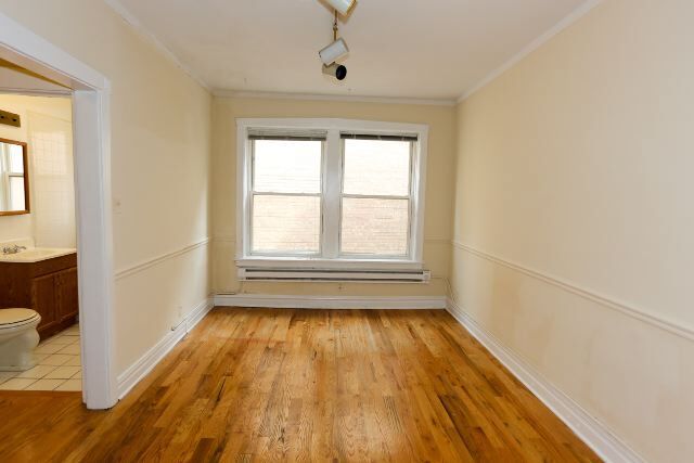 Building Photo - 457 W Melrose St