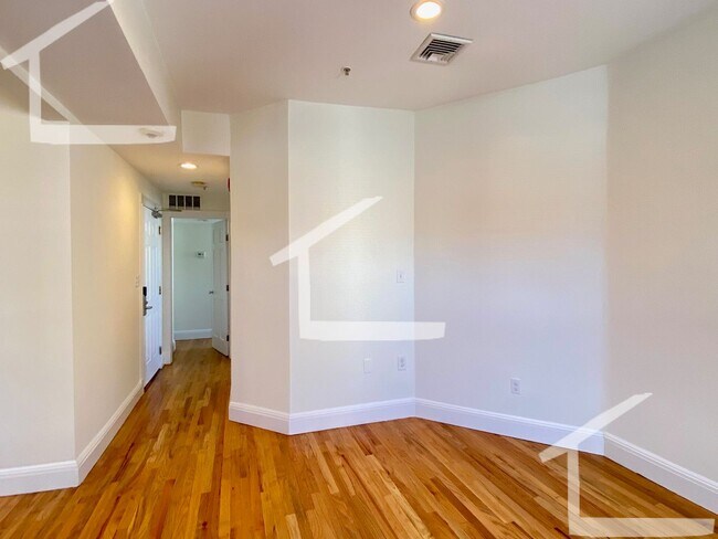 Building Photo - Spacious 2BR Allston Listing!