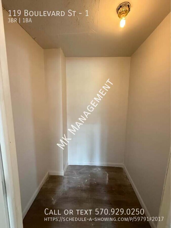 Building Photo - 119 Boulevard St