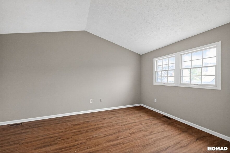 Building Photo - 8204 Coneflower Way