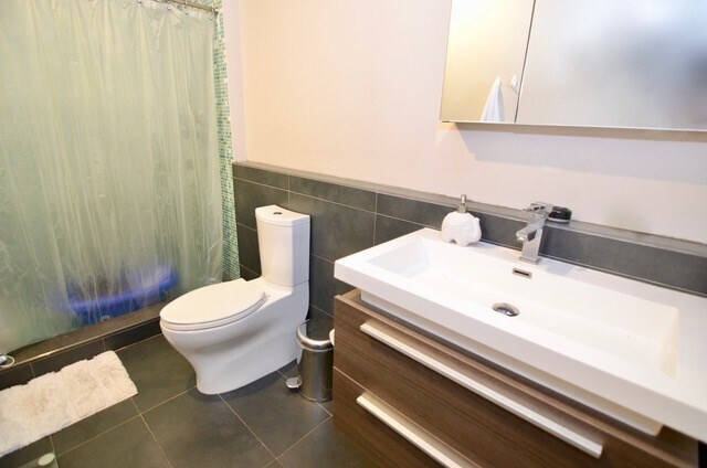 Building Photo - 691 Massachusetts Ave