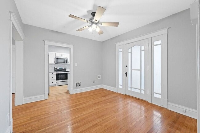 Building Photo - 1514-1518 McCausland Ave