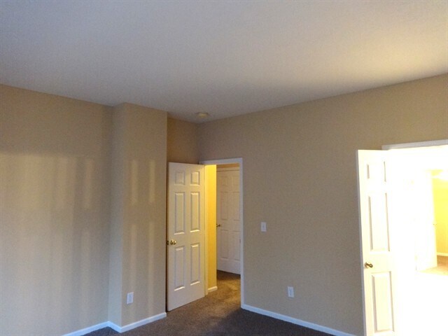 Building Photo - 3418 W Bay Cir
