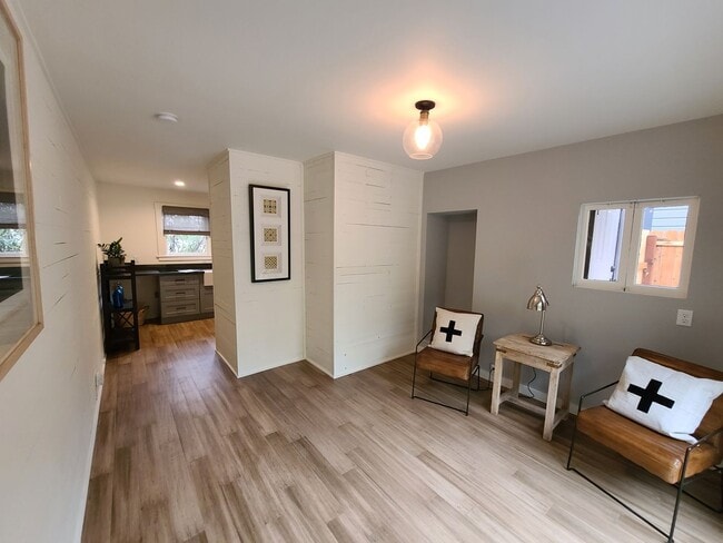 Building Photo - 1324 Johnson Ave