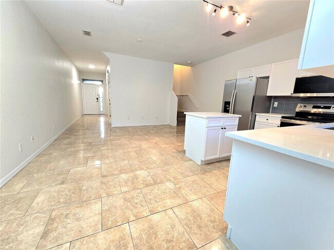 Building Photo - 13241 Opal Court North