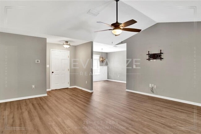 Building Photo - Beautifully Updated 3/2 Brick Home in Foley with New Appliances!