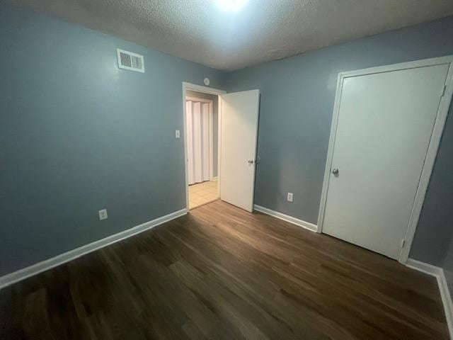 Building Photo - 5492 Apple Blossom Dr